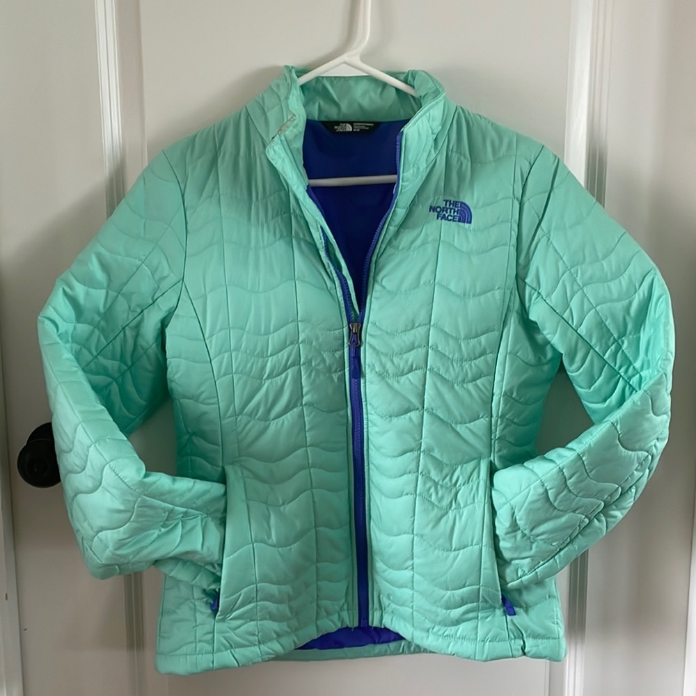North Face Women’s Winter Coat, Medium